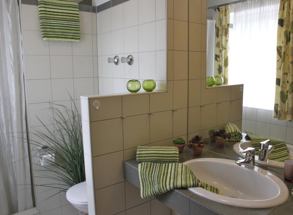Apart-Hotel Pension Rossmayer Bad Füssing Rum bild